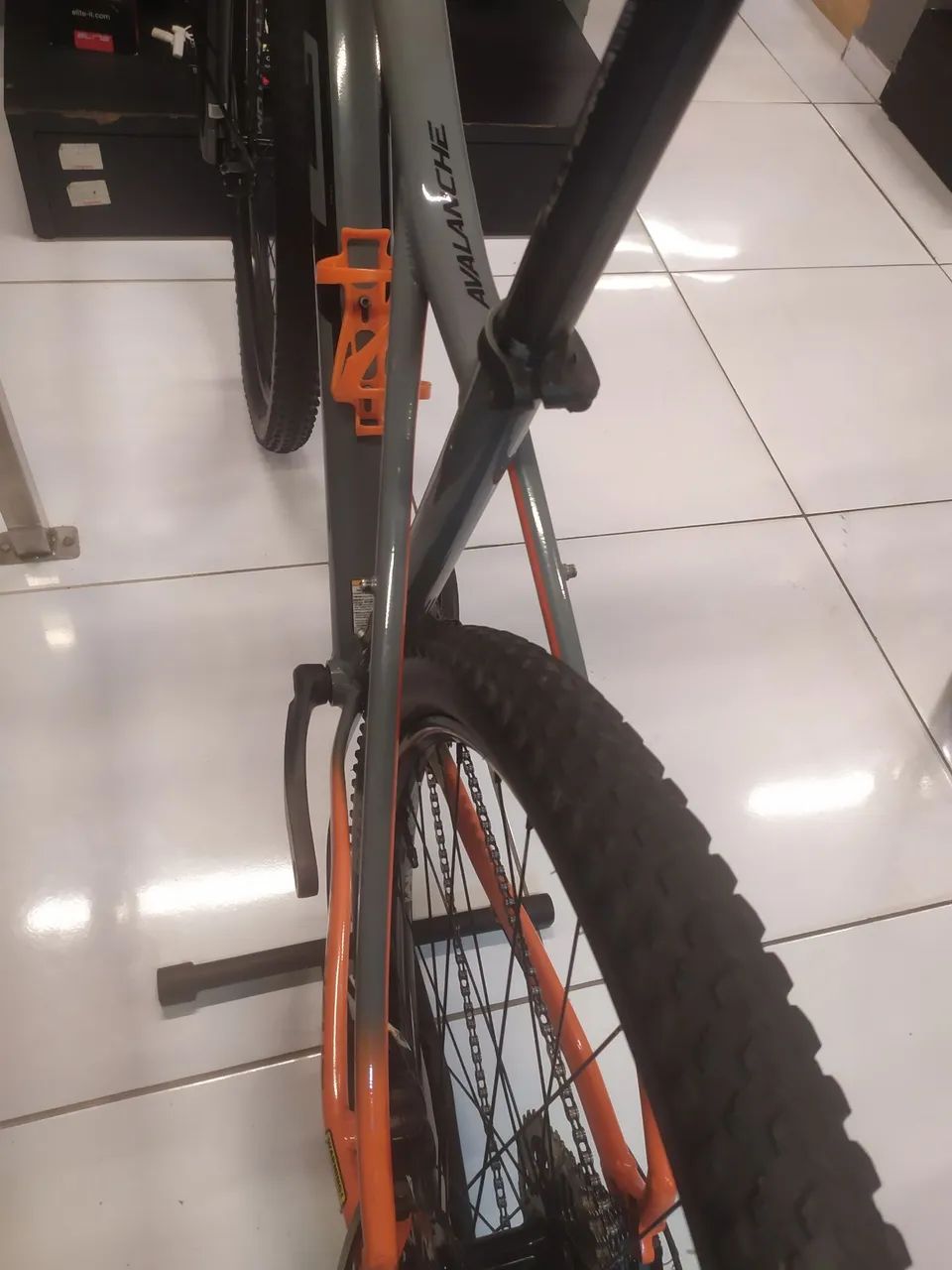 GT AVALANCHE  - Foto 4