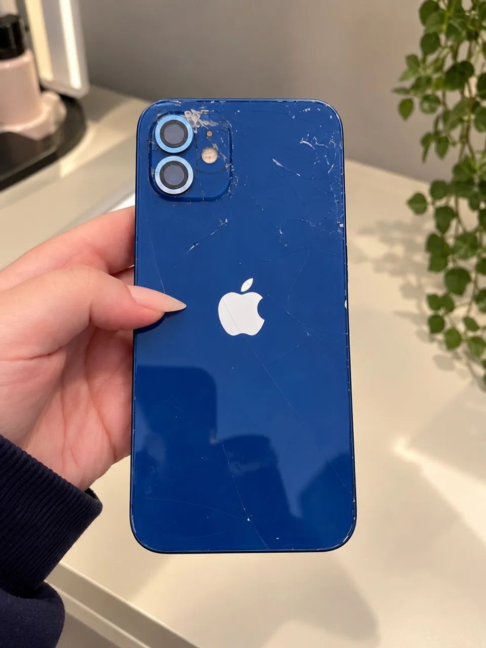 IPHONE 12