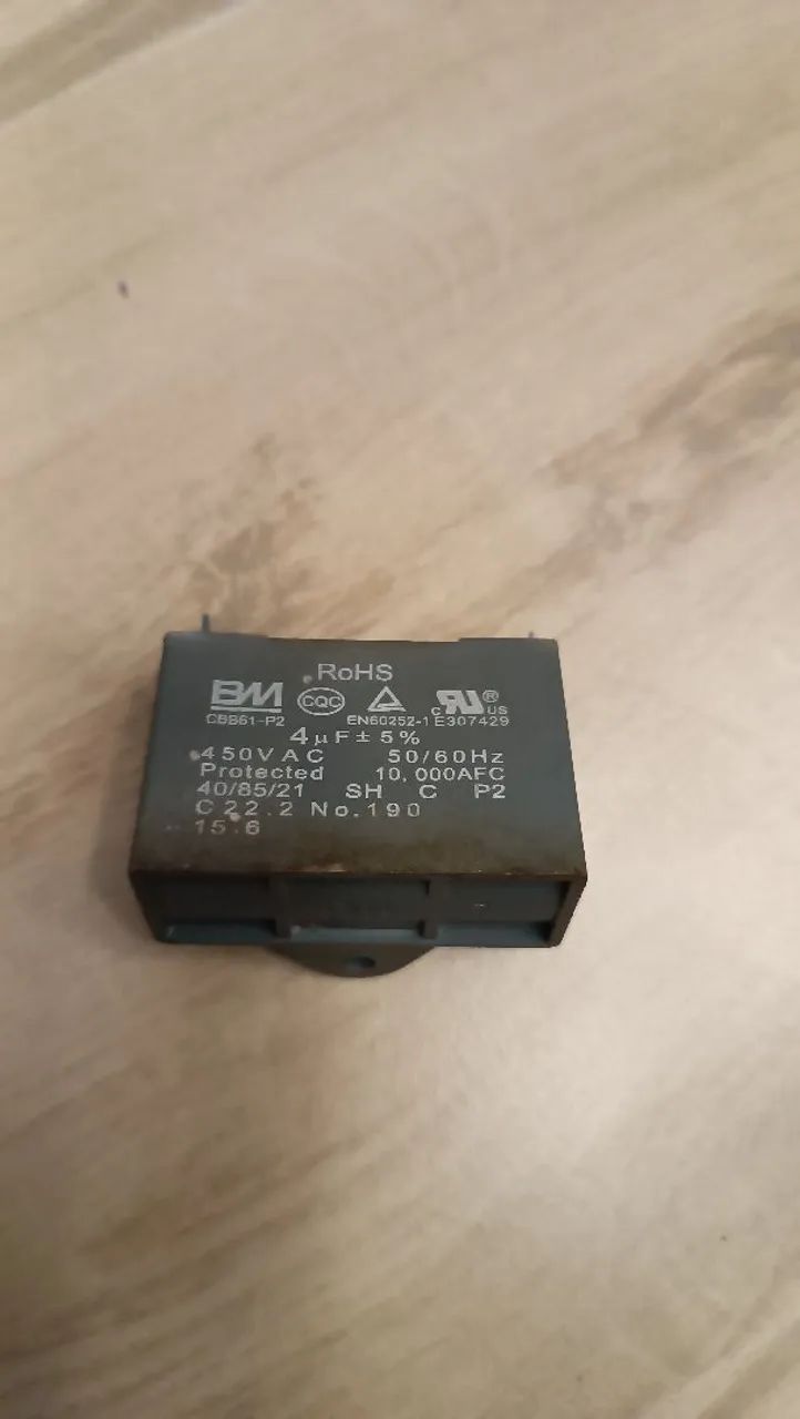 Capacitor Ar Condicionado 4uF 450V