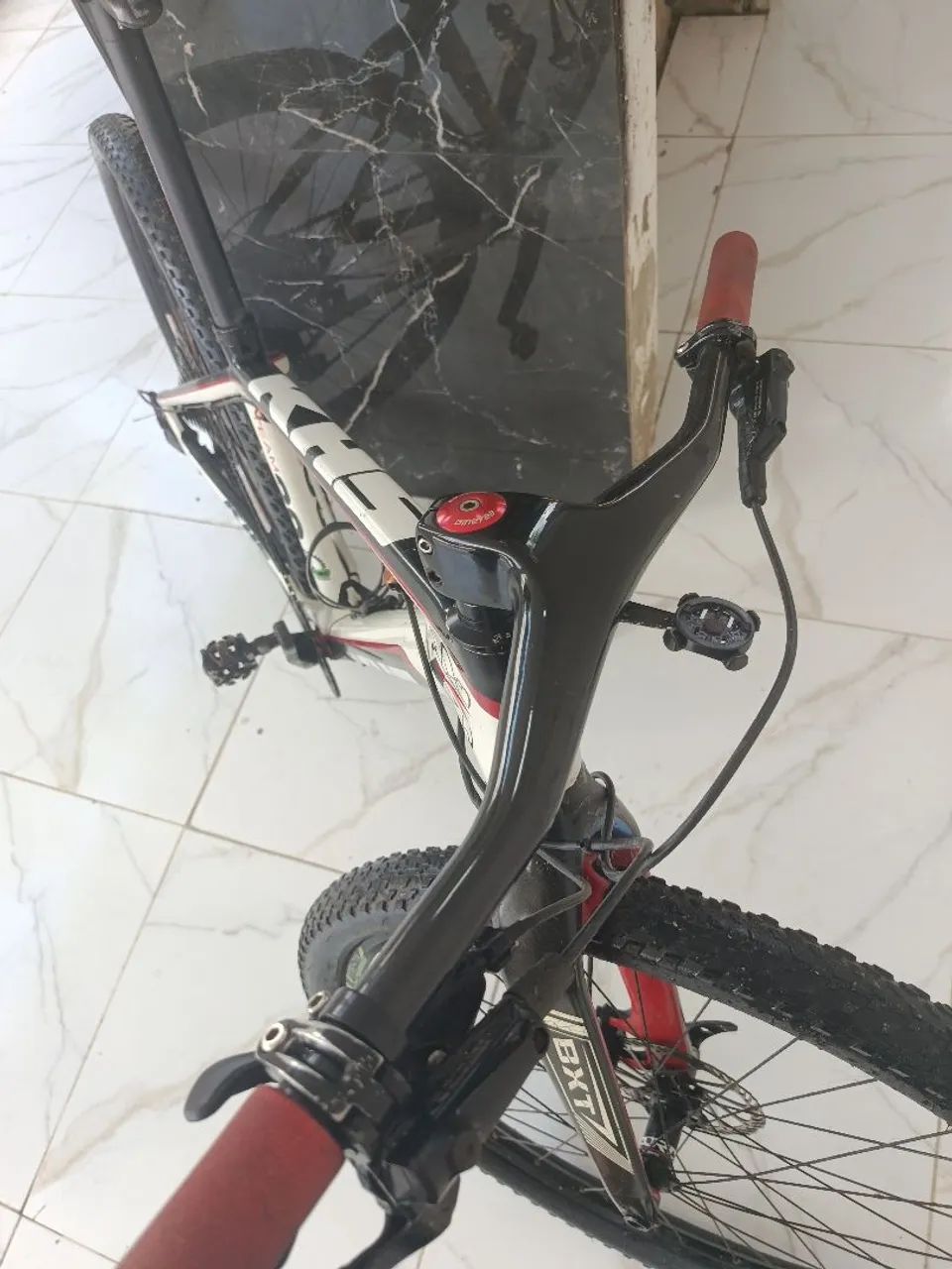 Bike toda de carbono - Foto 3