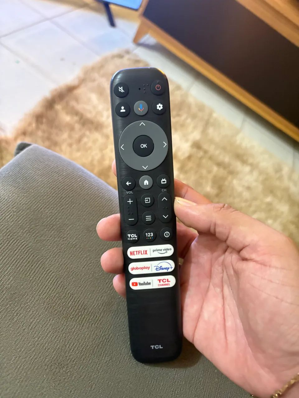 Smart TV TCL 65 polegadas - Google TV - Foto 4