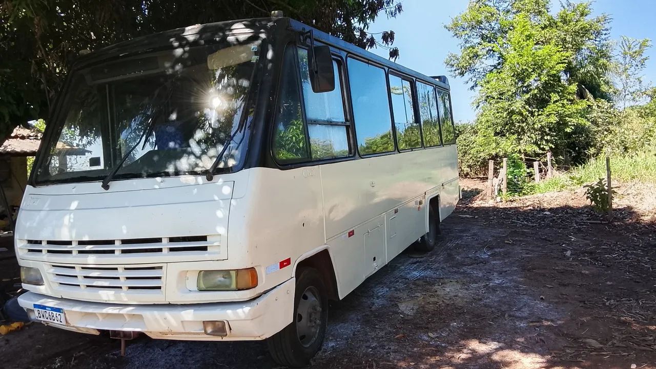 Vendo Micro  ônibus motorhome - Foto 2