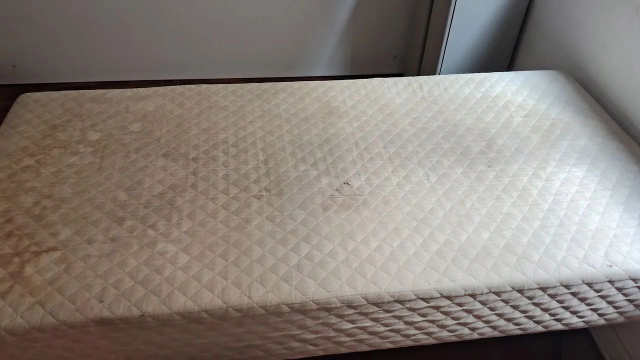 Cama de solteiro 