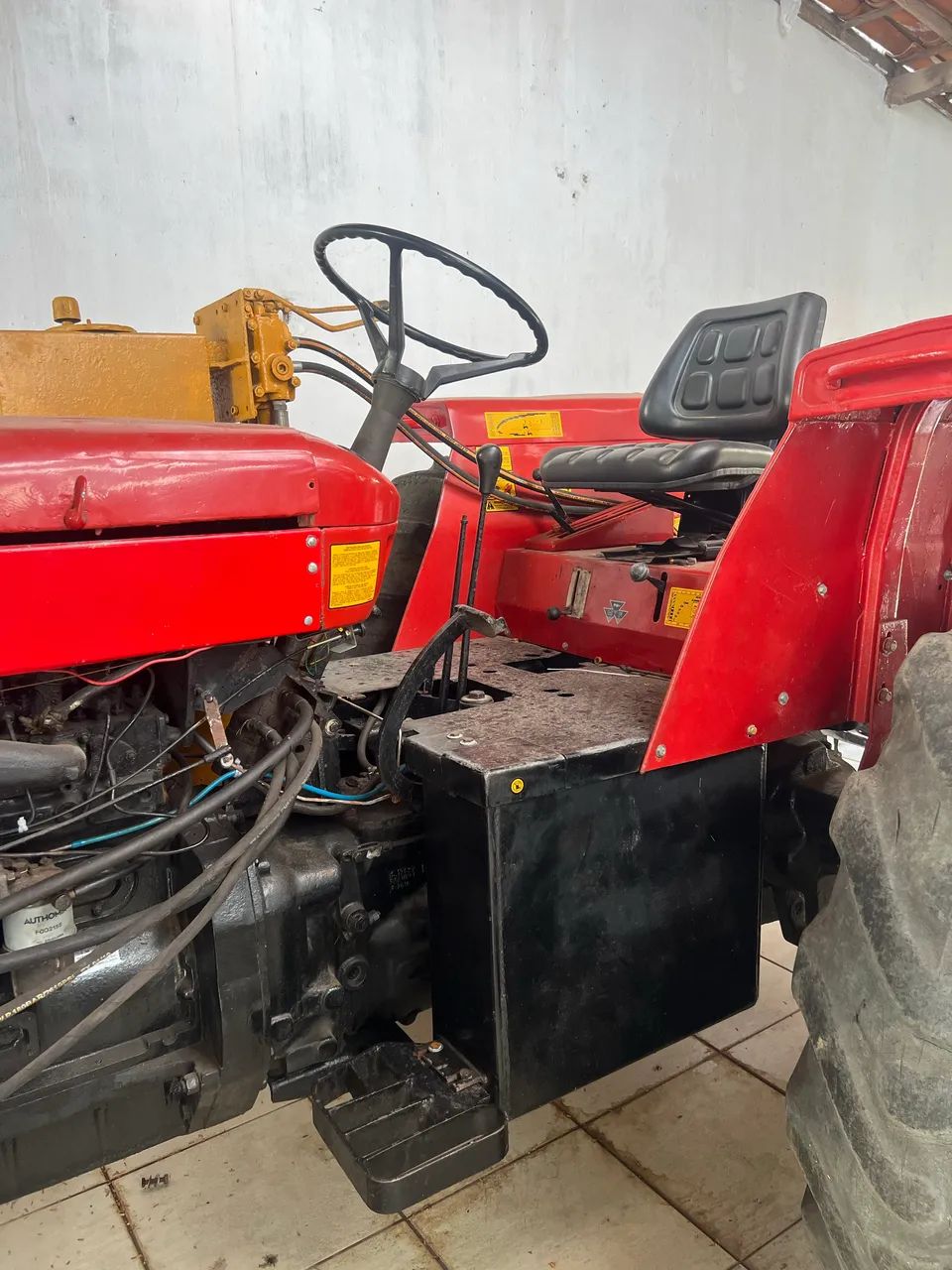 Trator Massey Ferguson 95x  - Foto 4