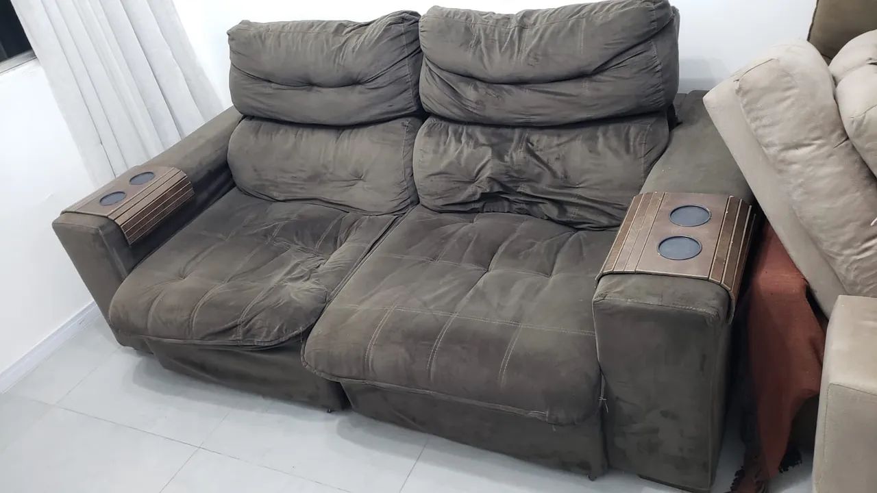 Vendo Sofá retrátil em perfeito estado