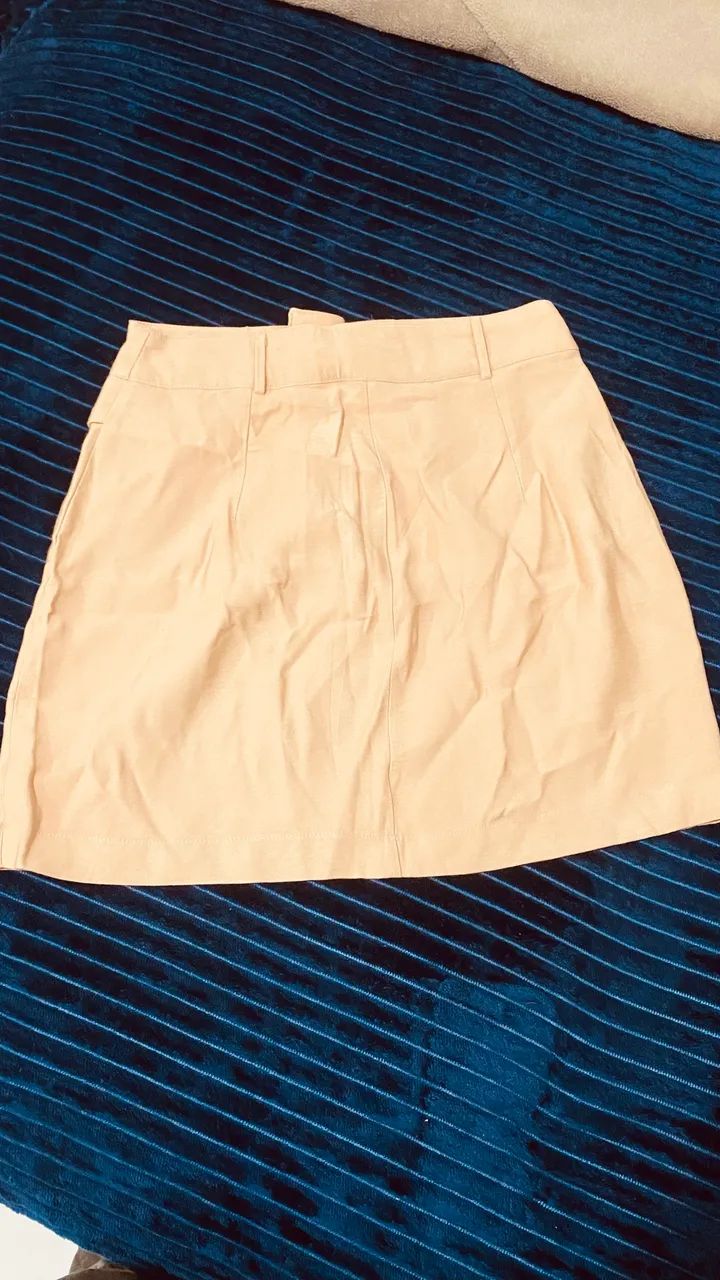 Saia bege com bolsos - Foto 2