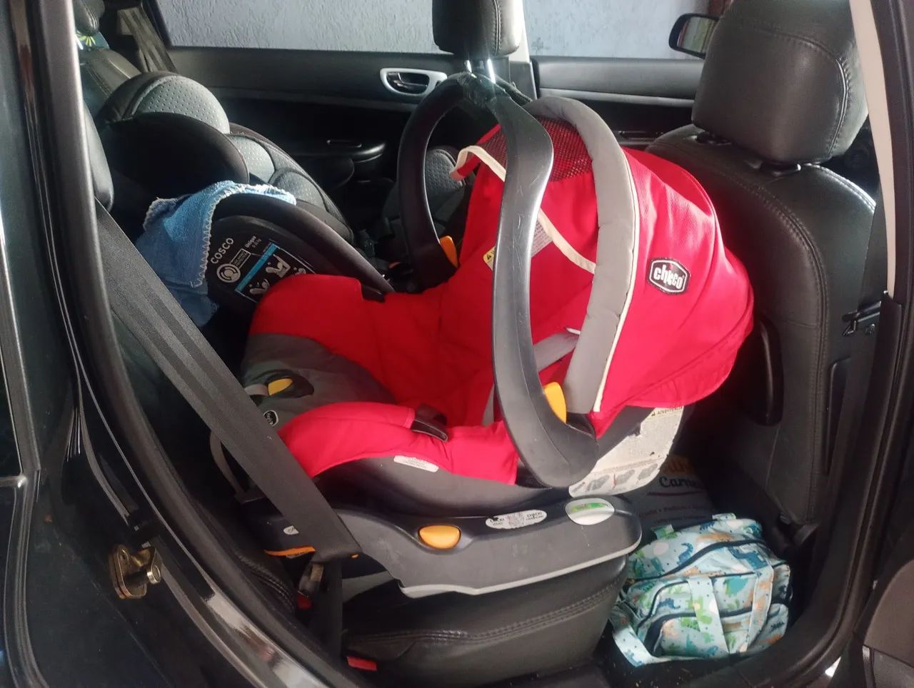 Cadeirinha, bebê conforto.