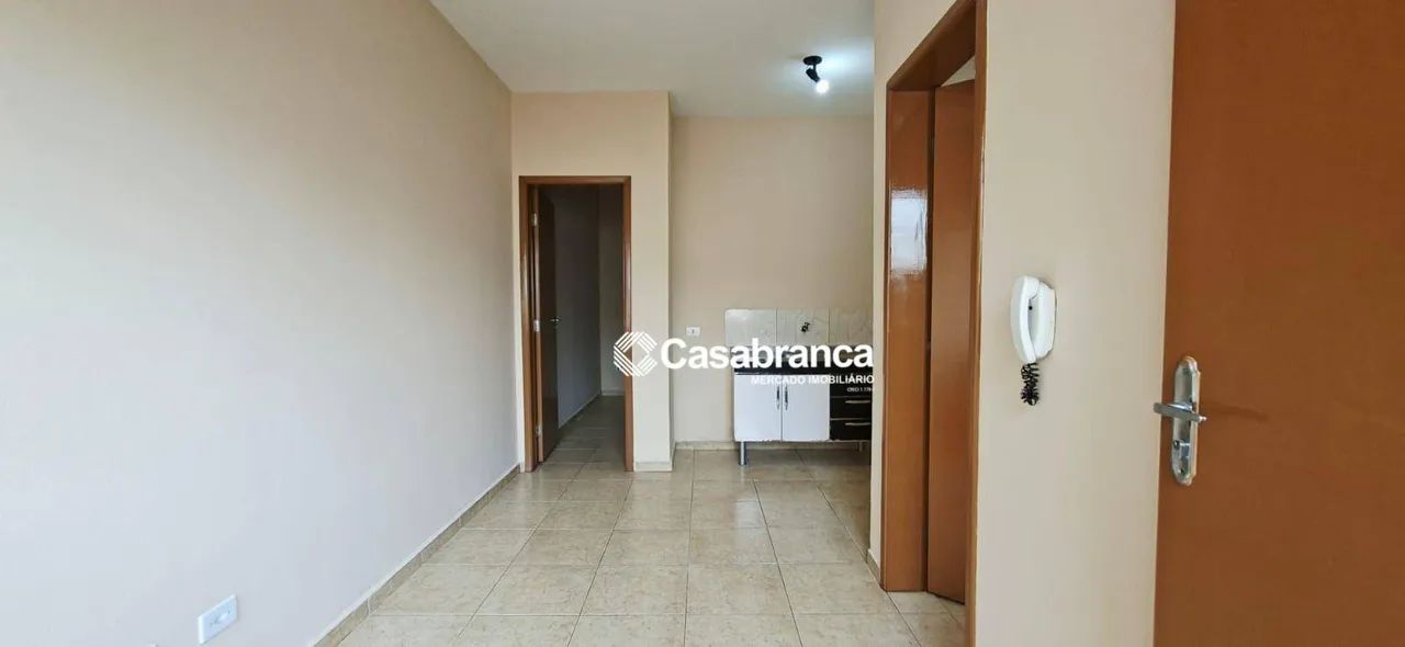 Kitnet com 01 quarto para alugar na Vila Angélica em Sorocaba/SP.