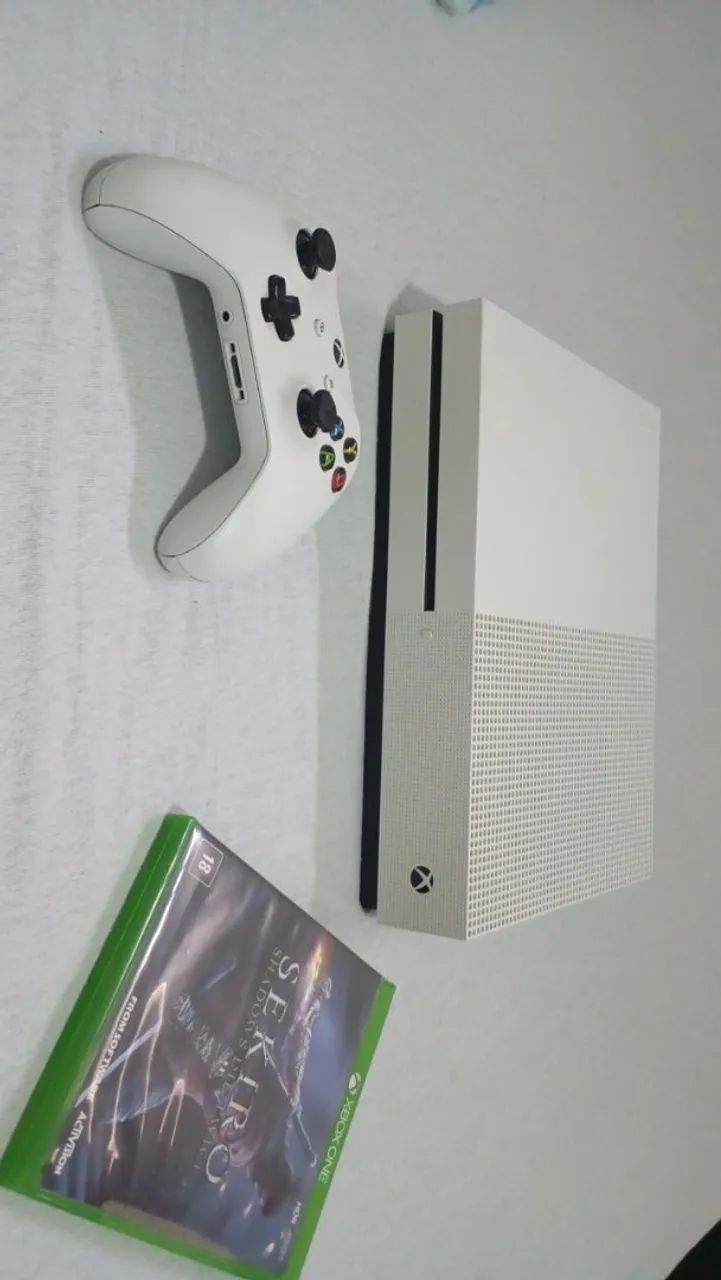 XBOX ONE S 1TB  - Foto 2