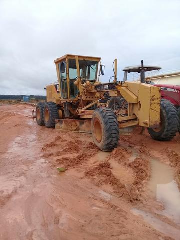 Motoniveladora Caterpillar, modelo 140K, ano 2010, com 6571 horas - Foto 4