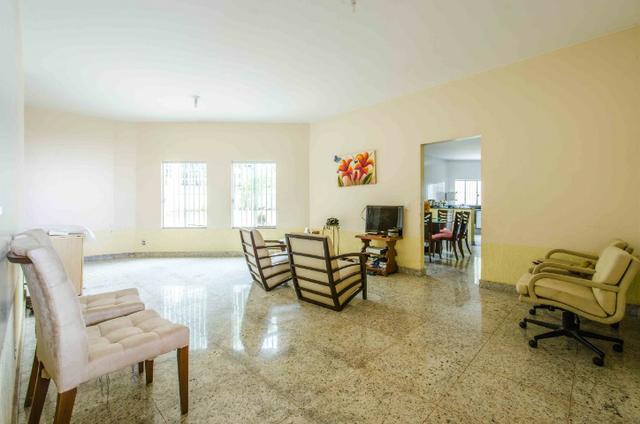 Bela casa no Park Way quadra 8 com 4 suítes + Loft com 2 quartos - SMPW 8 - Foto 9