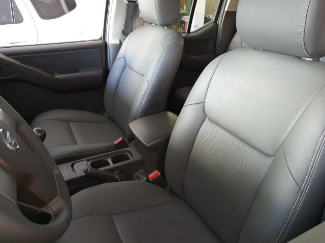 Nissan Frontier 2.5 XE 4x2 Diesel 2013 - Foto 10
