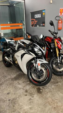 Cbr1000 fireblade
