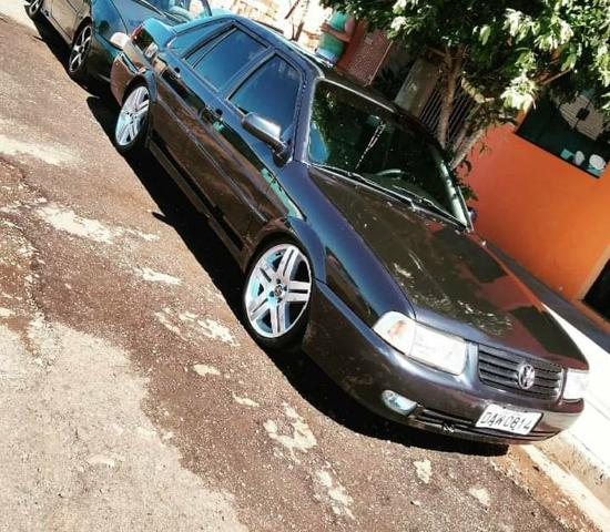 Vendo ou troco Santana 1.8