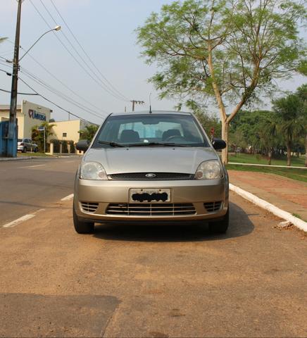 Vende-se carro, Fiesta sedan 1.6 Flex, ano 2005/2006. telefone de contato/whatsap - Foto 5