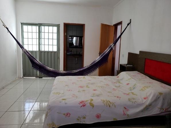 Casa no Centro de Esperantina/PI, com 4 Quartos