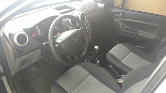 Ford Fiesta sedan 1.6 2014 com Gnv - Foto 6