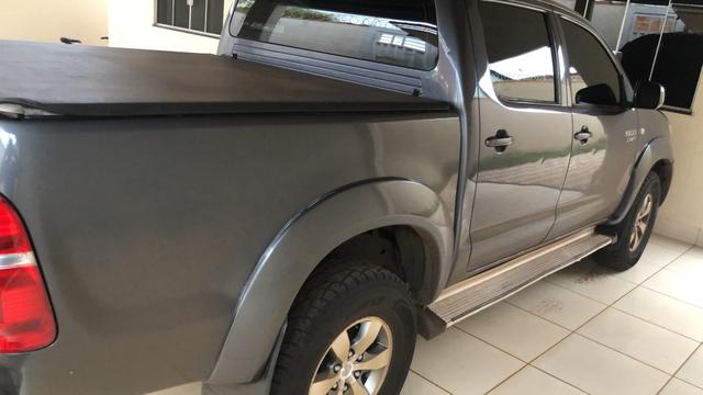 Vendo Hilux 10/10 gasolina - Foto 5