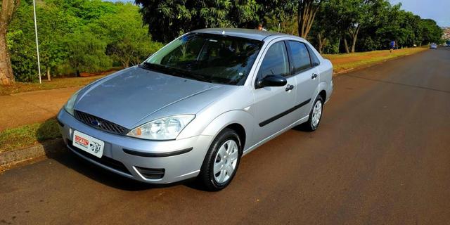 Focus Sedan 1.6 8v (Completo!!!) o mais Novo de Londrina, placa (A). Impecavel!!!
