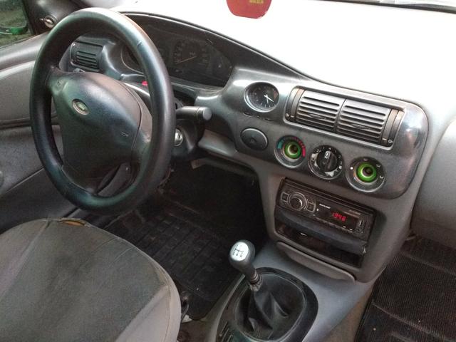 Ford Escort 1.8 GL 16v ano 2000 - Foto 2
