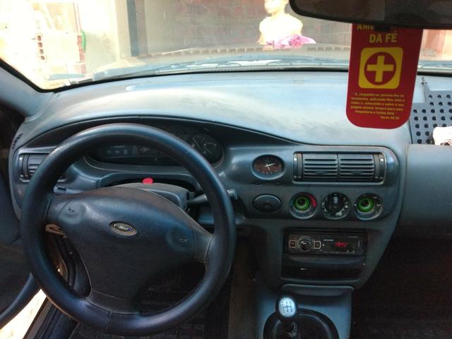 Ford Escort 1.8 GL 16v ano 2000 - Foto 4
