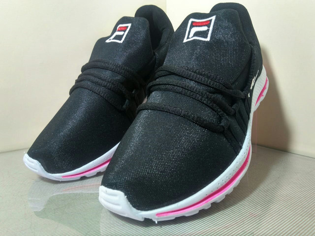 tenis preto feminino simples