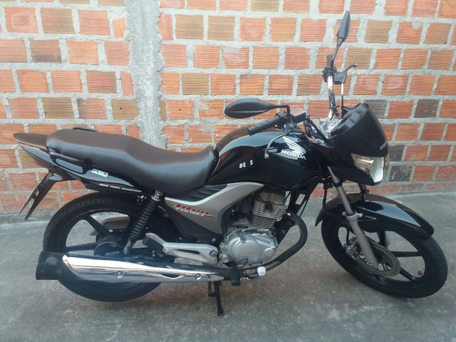 TITAN 150