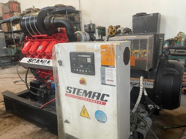 GRUPO GERADOR DE ENERGIA 700 KVA STEMAC ANO 2010