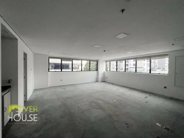 Sala para alugar no metrô São Judas