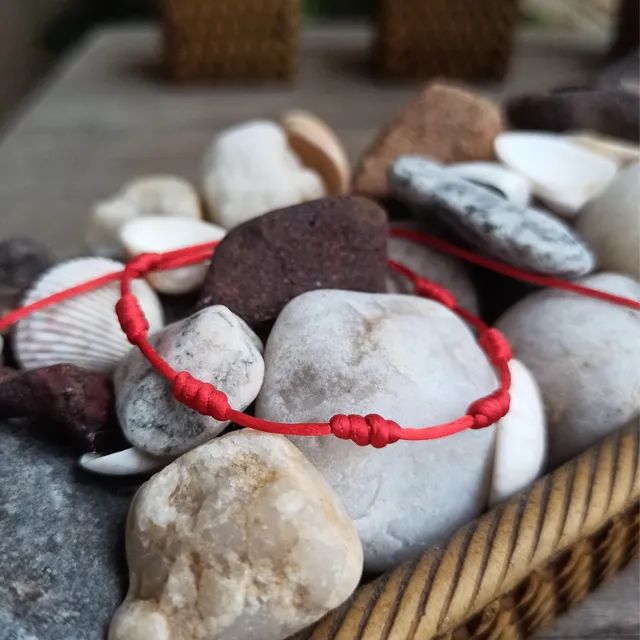 Pulseira Vermelha Kabbalah 7 nós de proteção 