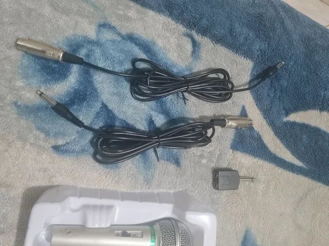 NOVO Microfone com fio ótimo pra cantar e dia a dia. Novíssimo  - Foto 3