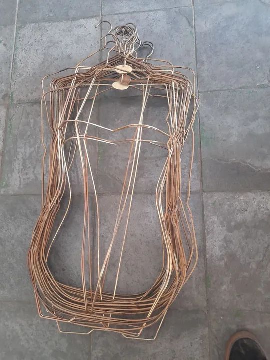 Vendo araras de parede e cabides tem desconto no pix