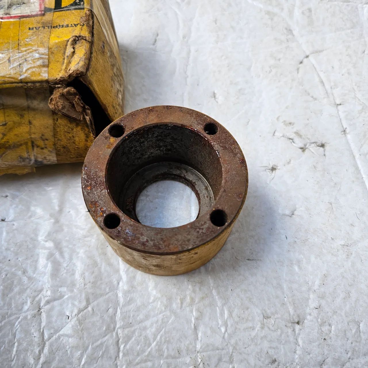 Trator esteira caterpillar D4 D6 D7 tampa flange 9S4977 - Foto 3