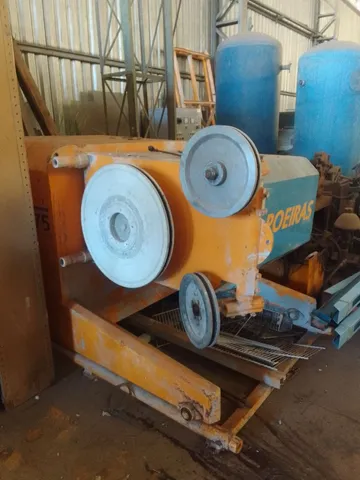 Máquina de corte com fio diamantado