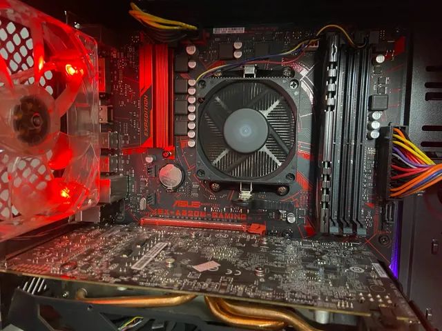 COMPUTER, 32" TV AND KEYBOARD64302949591553124