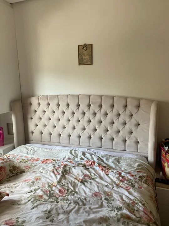 Cabeceira de Cama queen em Suede Bege