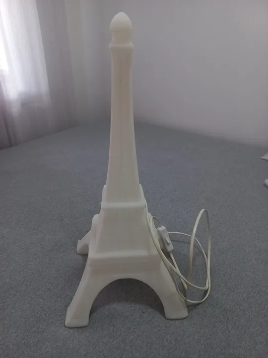 Luminária de Mesa Eiffel em Branco, Decoração Elegante