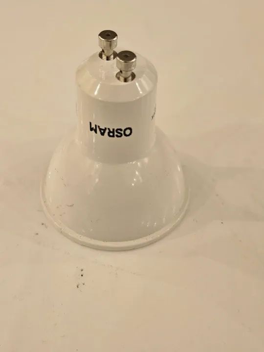 Lâmpada OSRAM led 5.5W 550lm - Foto 3