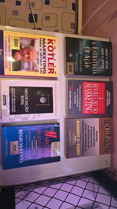 Coleção de Livros com Títulos variados e bem interessantes,"Novos"! - Foto 2