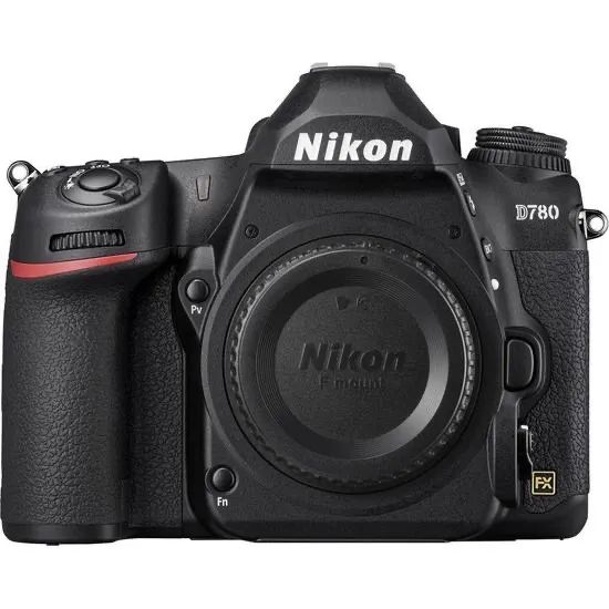 Câmera Digital Nikon D780 24.5MP 3.2" - Nova na caixa!