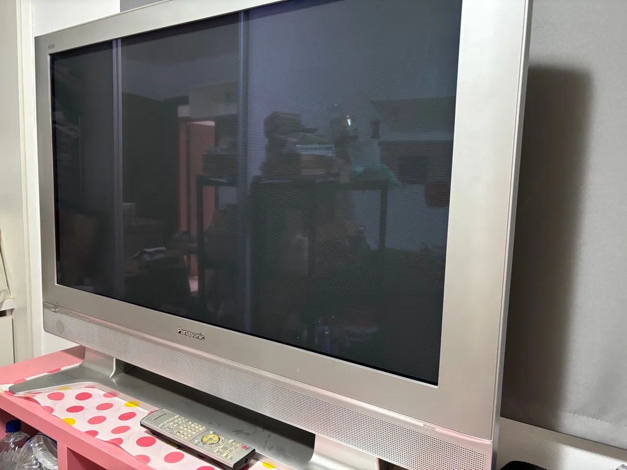 TV Panasonic antiga modelo TY-ST42PX5W