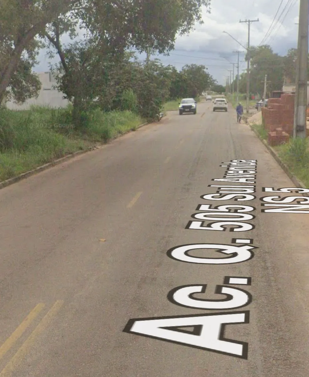 307 sul , Arso 33 , Lote d uso misto, frente p norte, na entrada da quadra registrado