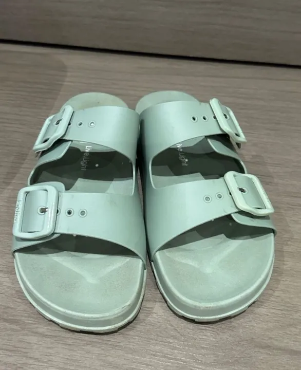 Chinelo flat kipling