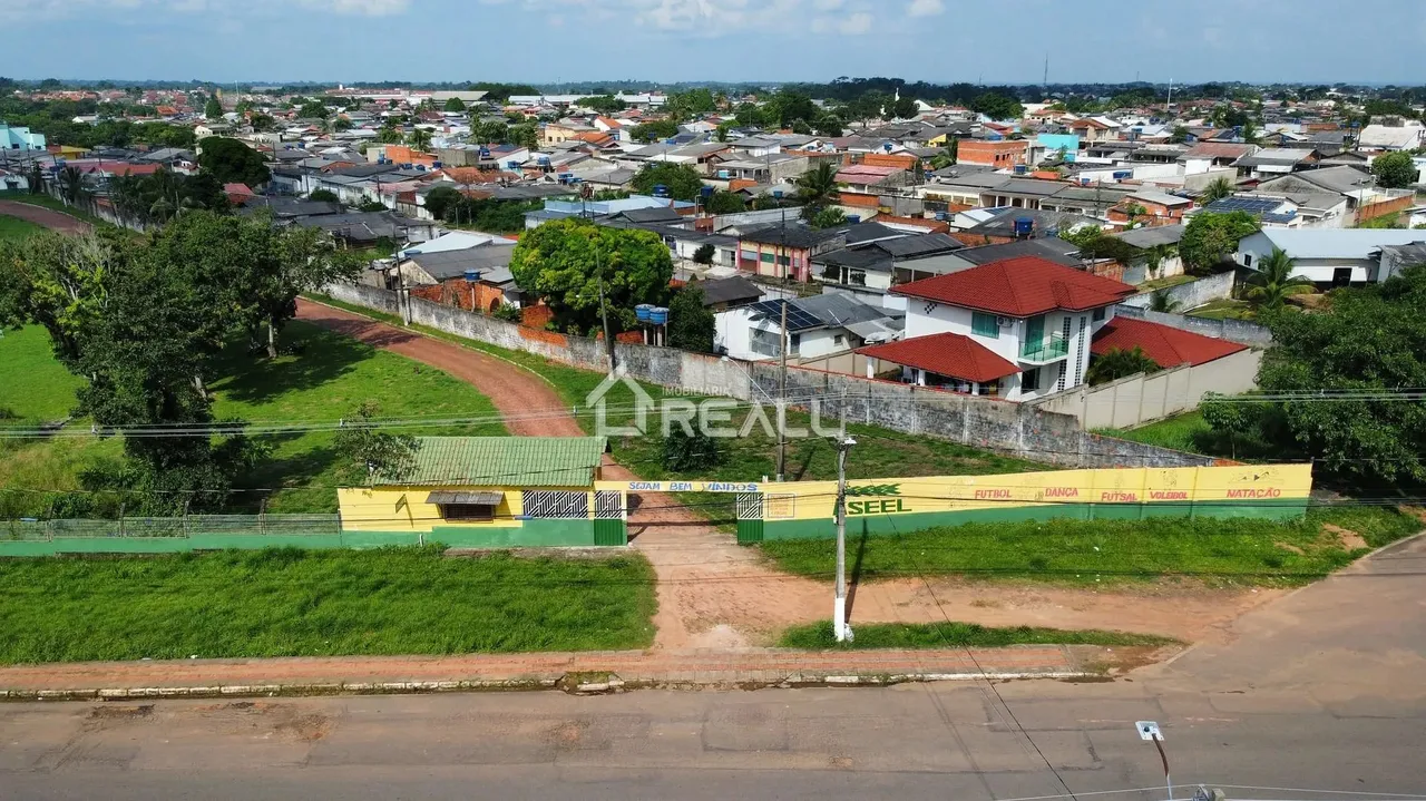 Galeria para venda tem 10 metros quadrados em Conjunto Adalberto Sena - Rio Branco - AC