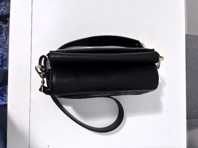 bolsa escudero mini anik preta couro e nobuck - Foto 3