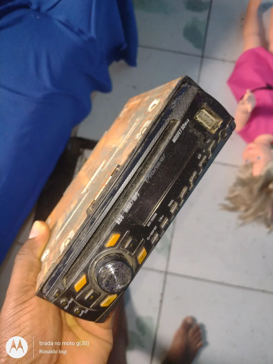 Som Automotivo Pioneer DEH-2350UB