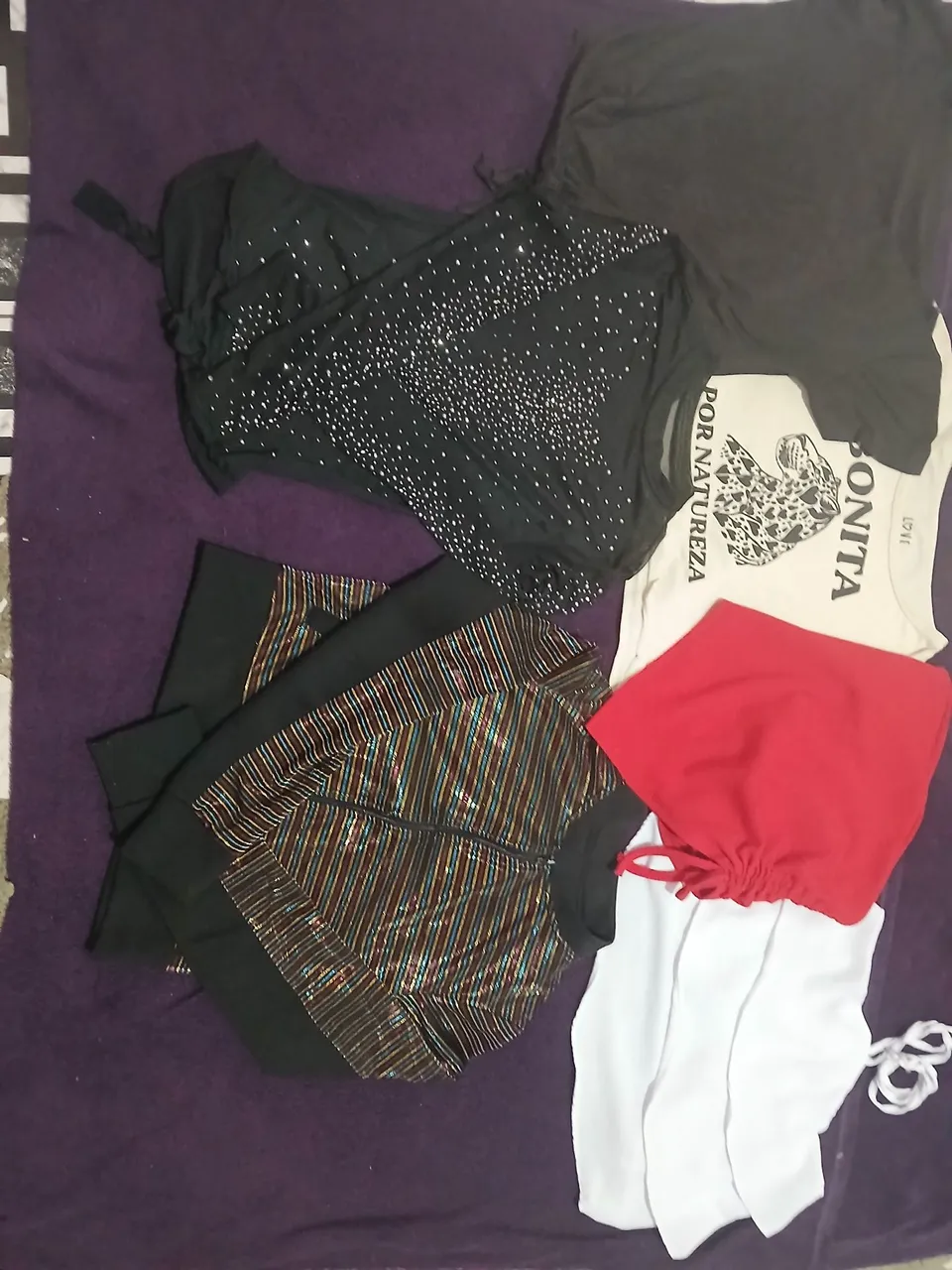 Camisetas femininas por 20$ cada peça