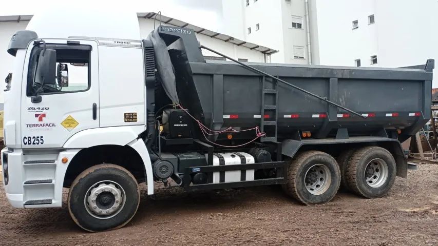 CAMINHÃO CAÇAMBA VW26.420 6x4  ANO 2015
