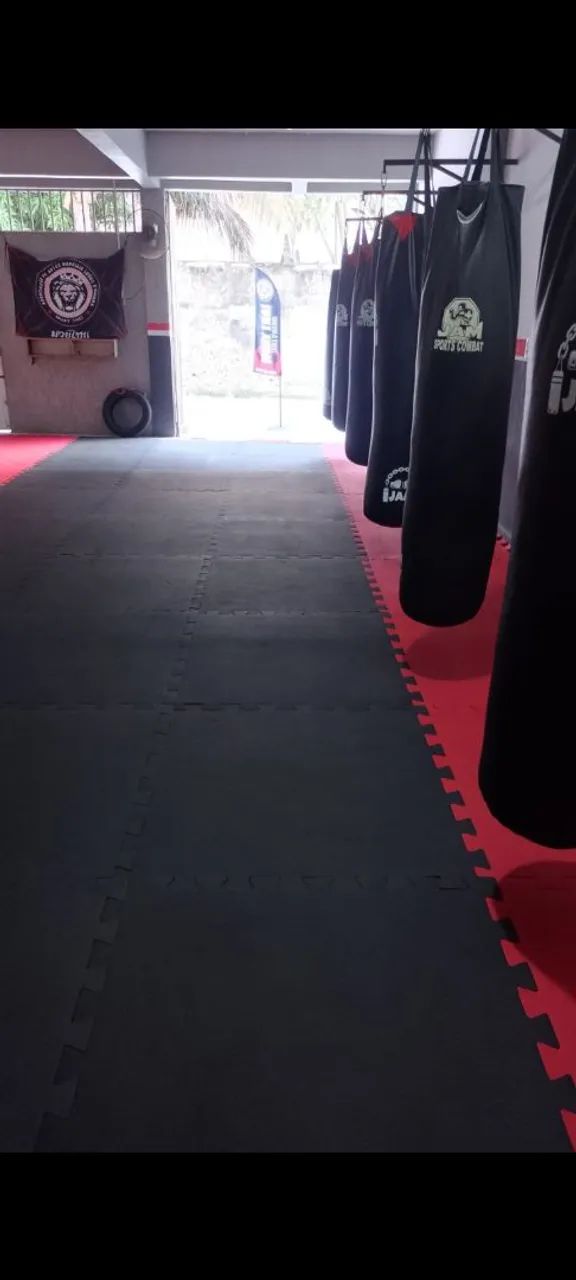 Suporte e Sacos de MuayThai em perfeito estado.  - Foto 2