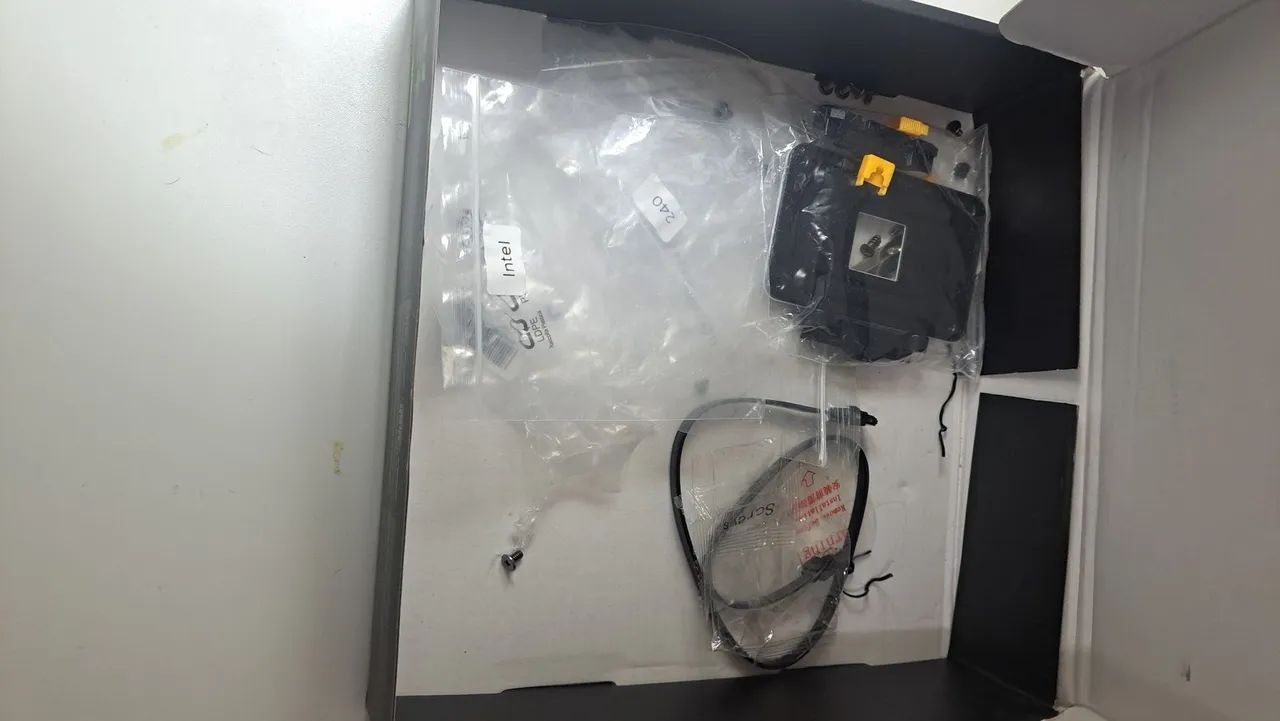 Caixa vazia | Placa-mãe Gigabyte B550M Aorus Elite - Foto 3